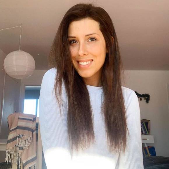 Meet your Posher, Noémie - Picture 1 of 1